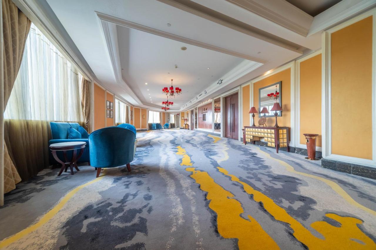 Ramada Yichang Hotel Exteriér fotografie