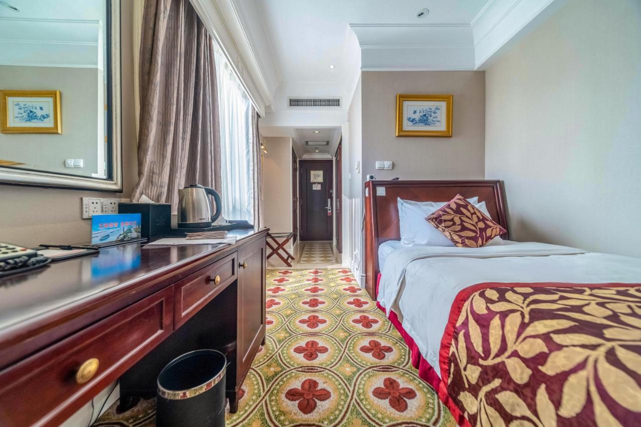 Ramada Yichang Hotel Exteriér fotografie