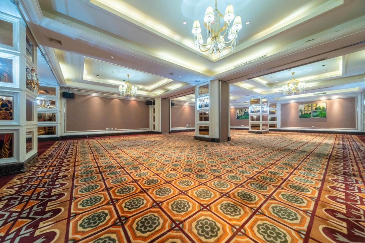 Ramada Yichang Hotel Exteriér fotografie