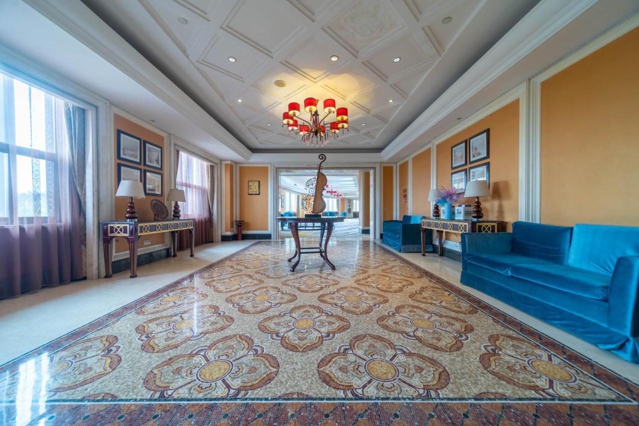 Ramada Yichang Hotel Exteriér fotografie